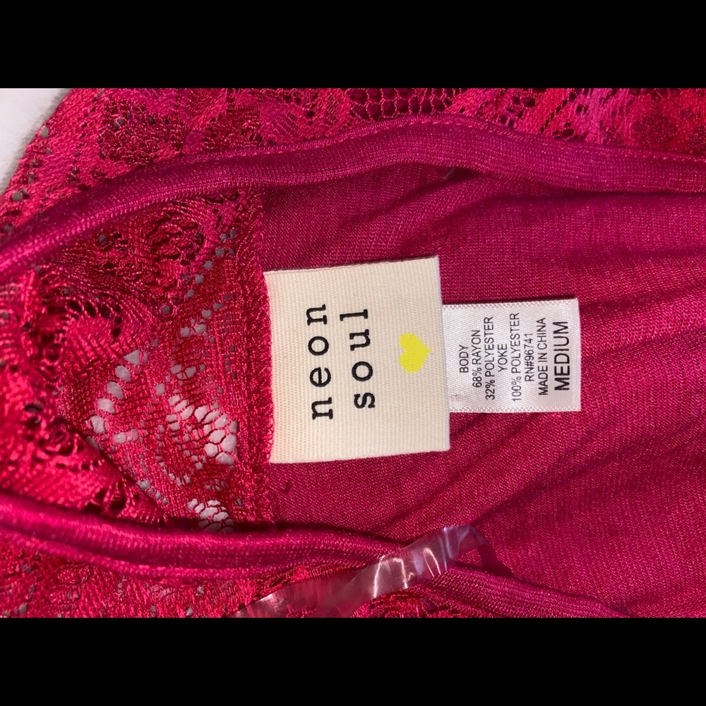 Top - Picture 4 of 4